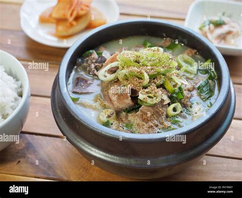 오문창순대국밥: 순대국밥의 역사와 문화적 의미